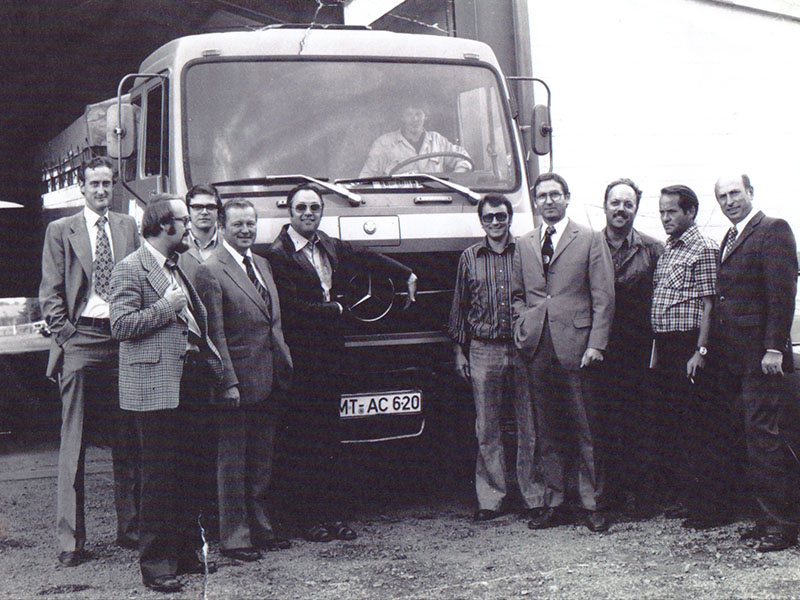 Historie Karl Michels Fernverkehrstransporte Mercedes Lkw