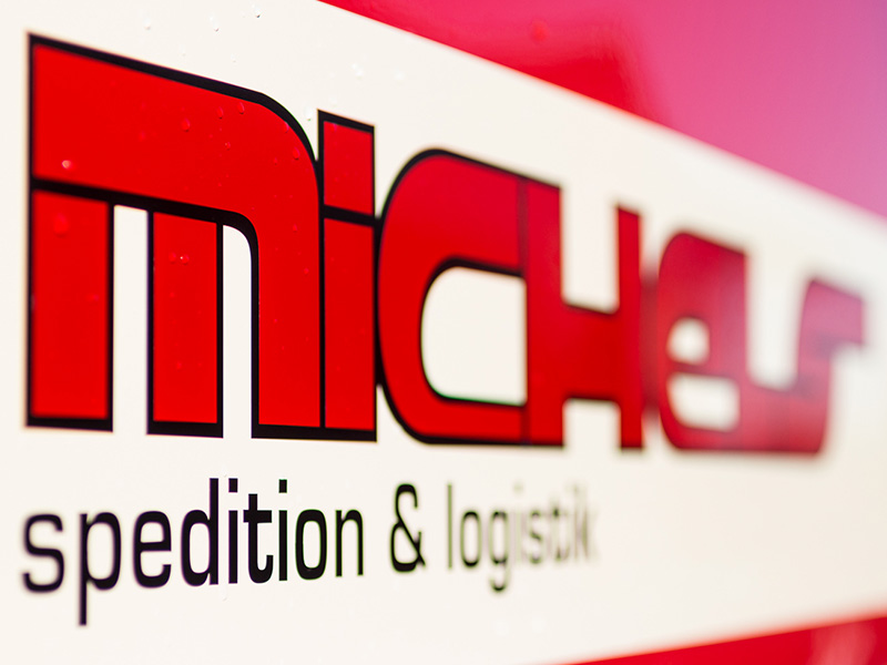 1997 Umfirmierung zur Karl Michels GmbH & Co. KG. Geschäftsführer wird Karl-Heinz Kloft