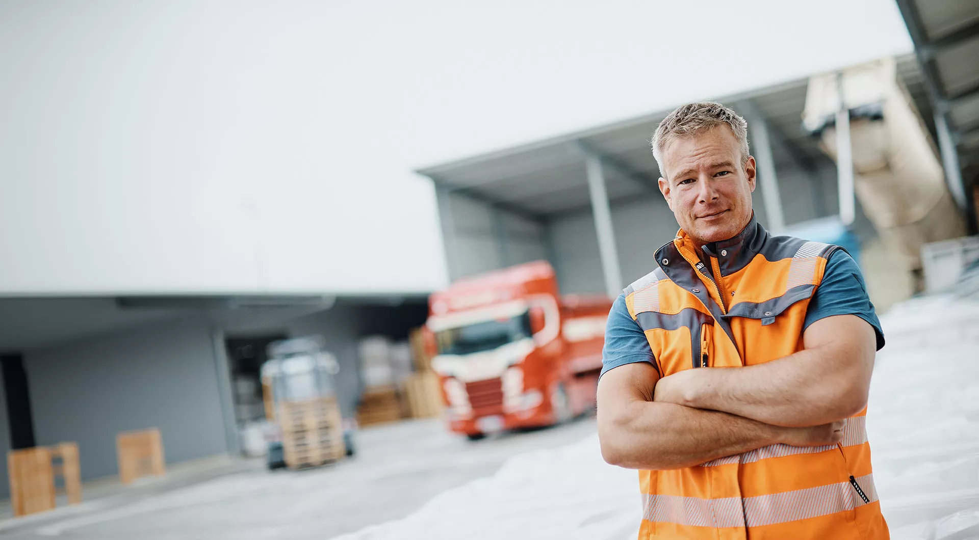 Forwarding agent warehouse logistics